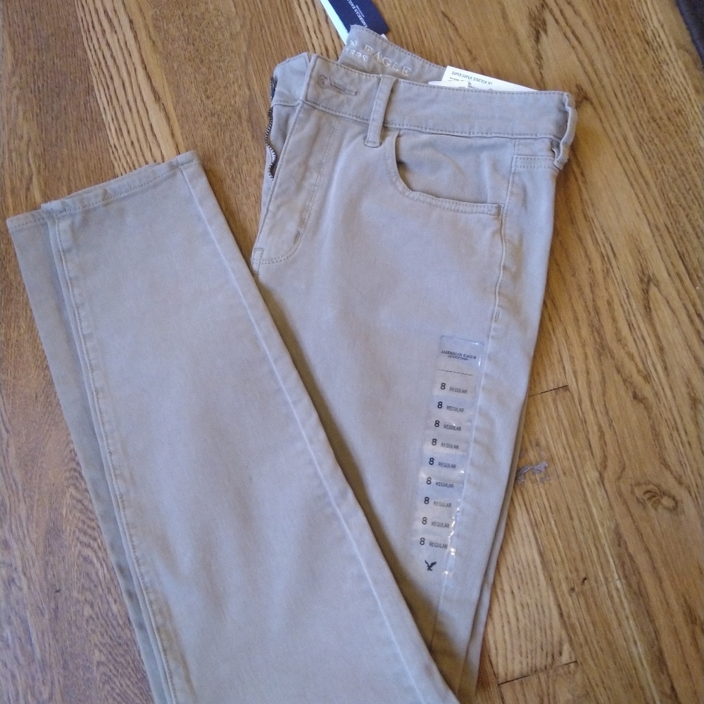 Make offer! NWT American Eagle Size 8 Skinny Jeans